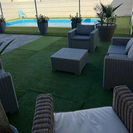 וילה Spacious House With Private Pool