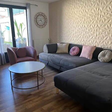 Spacious House With Private Pool וילה *
