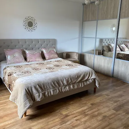 Spacious House With Private Pool * לאוולאנה