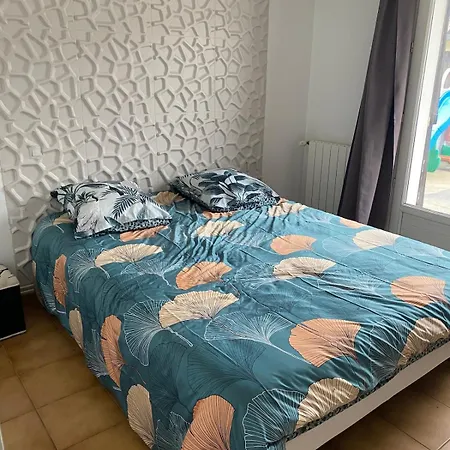 Spacious House With Private Pool וילה